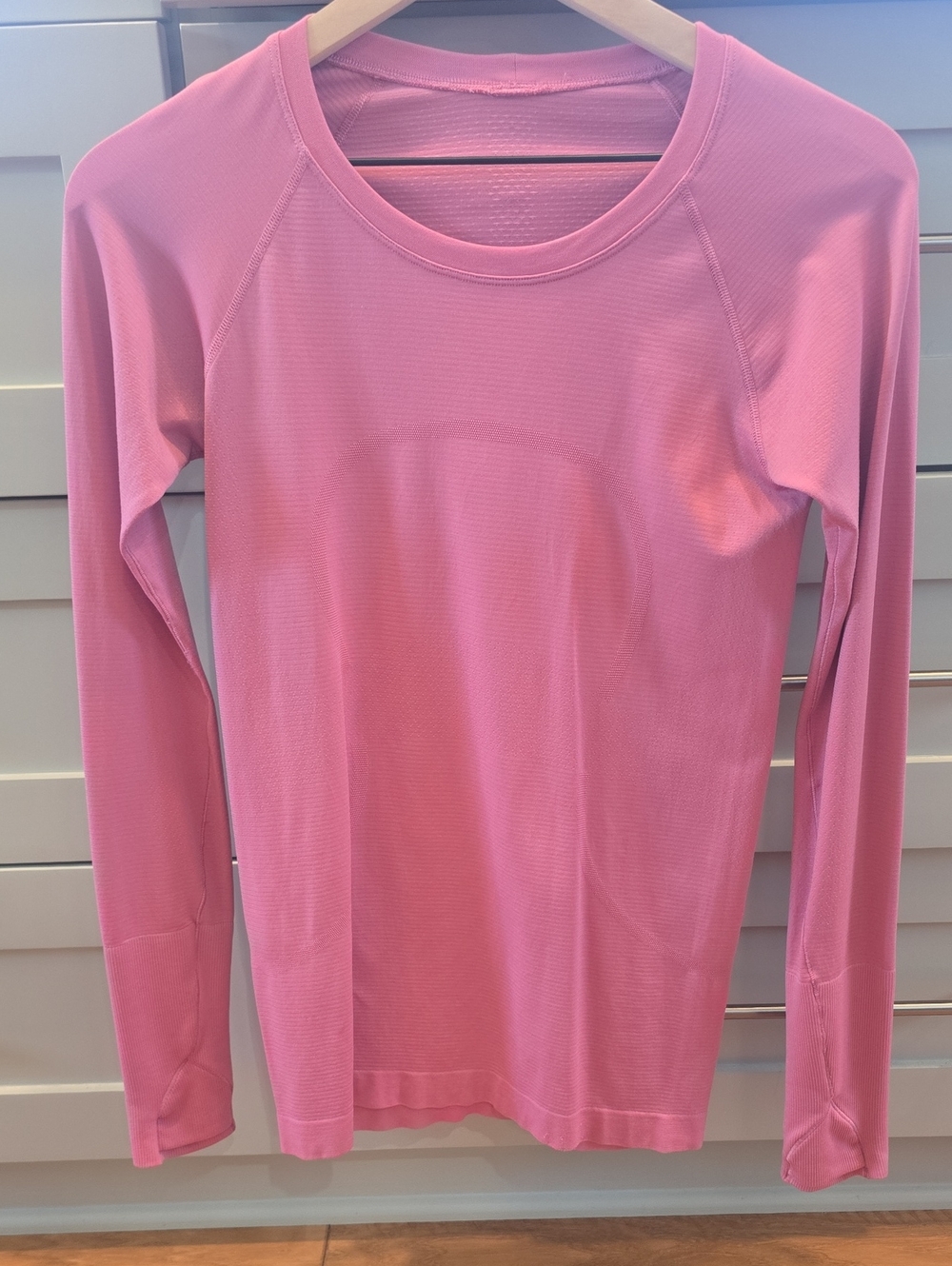 Lululemon athletica Swiftly Sz 6 Long Sleeve Crew Top - Pink